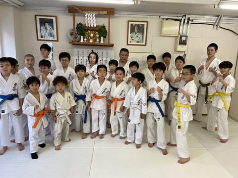 4E788DEB-2611-44B6-B2F5-3E7F2646F85D