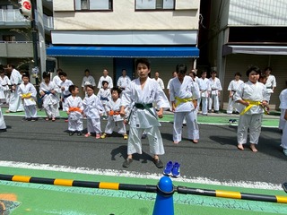 7FE70DE7-2947-4981-8A3A-DAD79FCE337B