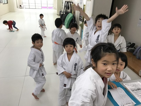 FBE36319-0E6E-4695-B29A-1FC1077EF1C7