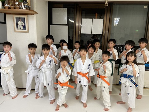 572A12FC-D0CA-4F60-BC76-05F7222D1A61