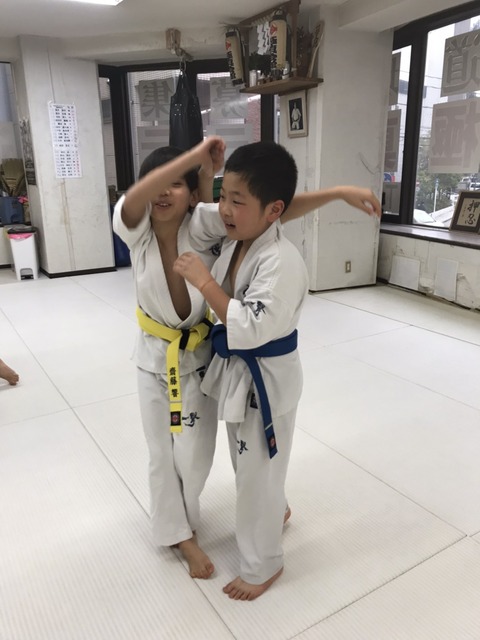 70517465-872D-46DE-B2A4-563407372BD9