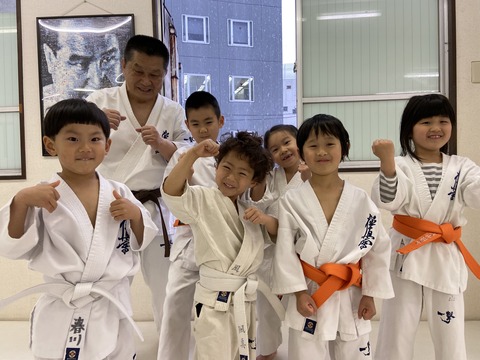 5B46AC5C-2B03-4B88-8B87-3FB1F4DAE680