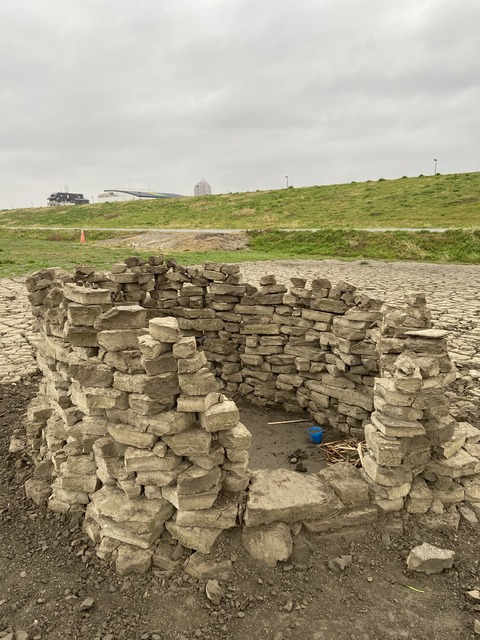 F2A39E36-6981-44B6-BD00-7D5008EA7E1C