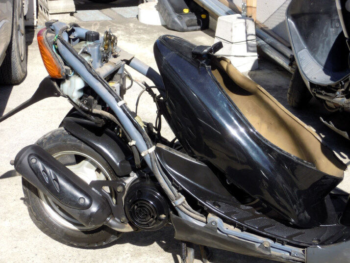 ディオ Af34 チェスタに純正ウイング付けてみた おじおばの奮闘記