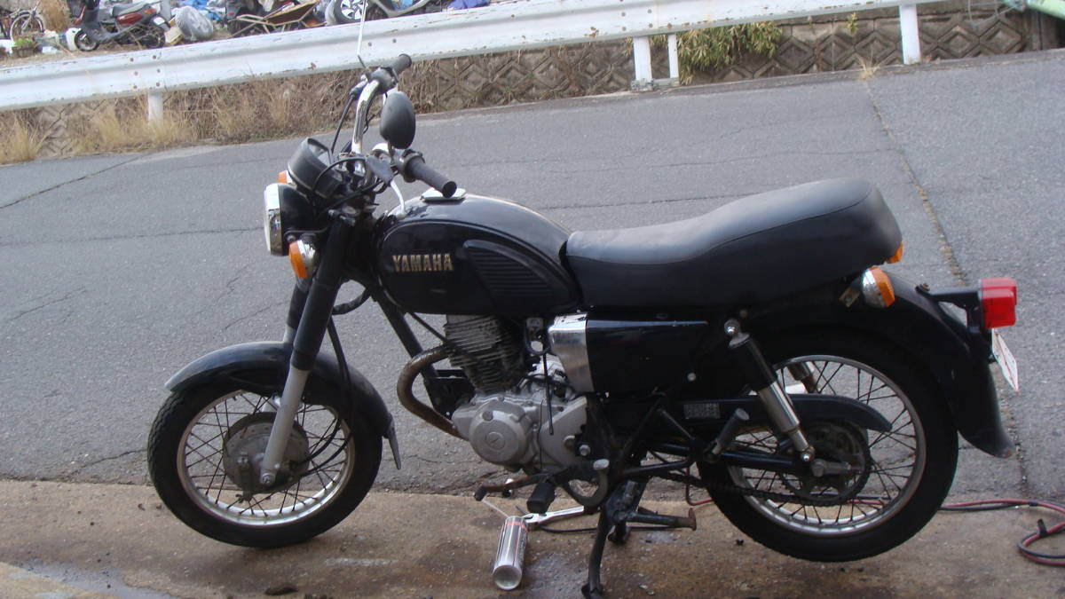 ヤマハ YA125 シート交換をしてみた。 : おじおばの奮闘記 ヤマハ YA125 シート交換をしてみた。 : おじおばの奮闘記