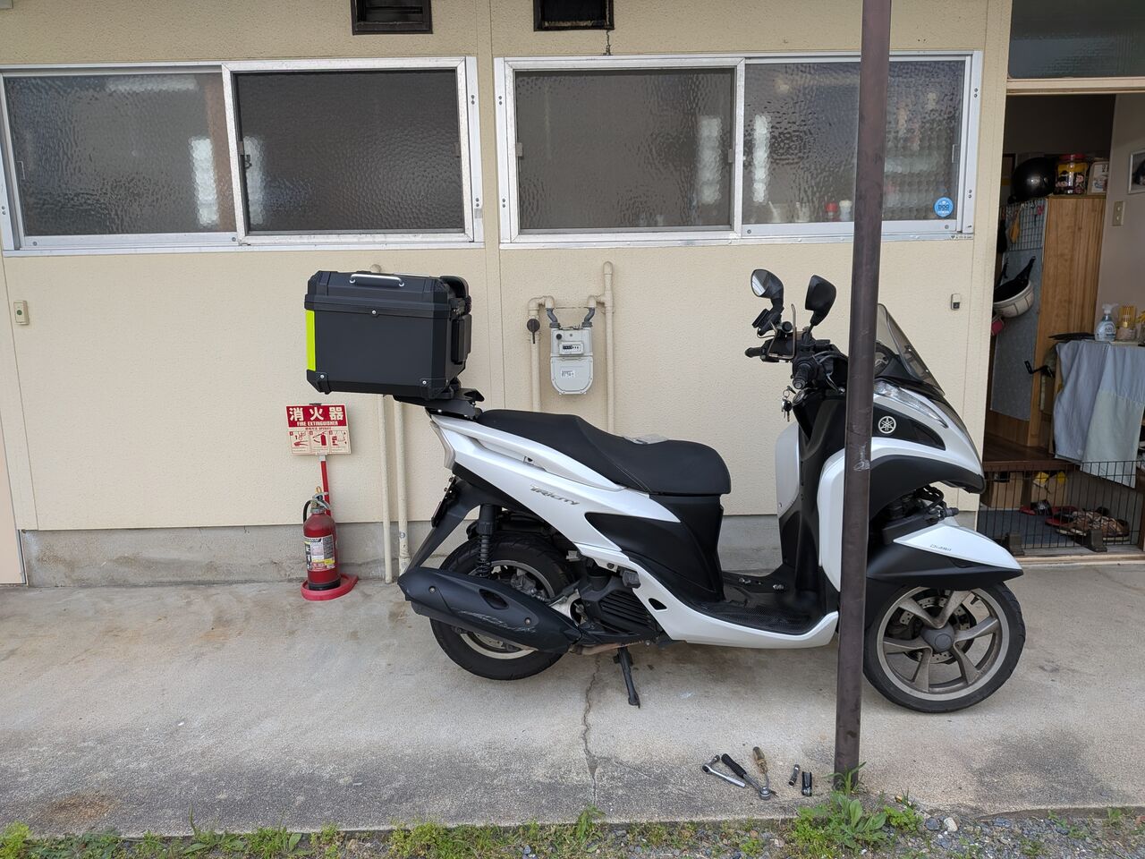 YAMAHA トリシティ リアボックス 取り付け金具付き YAMAHA トリシティ