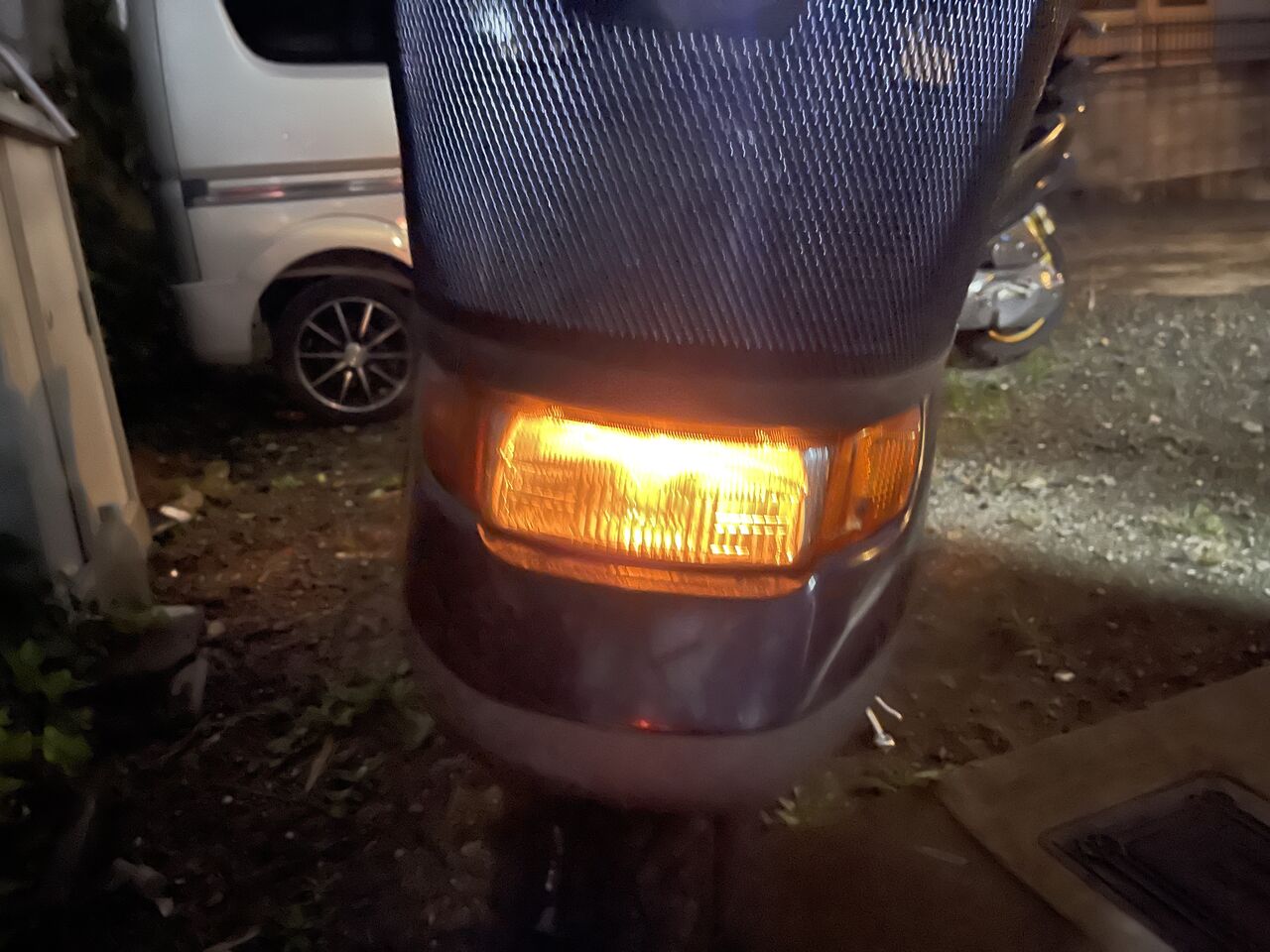 暗いぞ ヘッドライト ディオチェスタのヘッドライトバルブをled化 おじおばの奮闘記