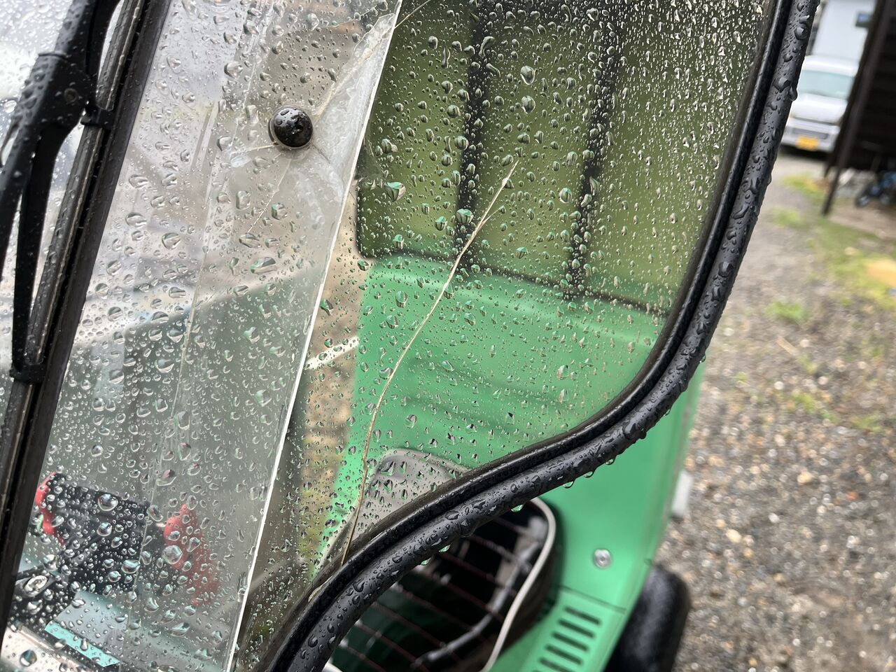 ジャイロキャノピーの割れているワイドバイザーを交換するぞ💪 : おじ