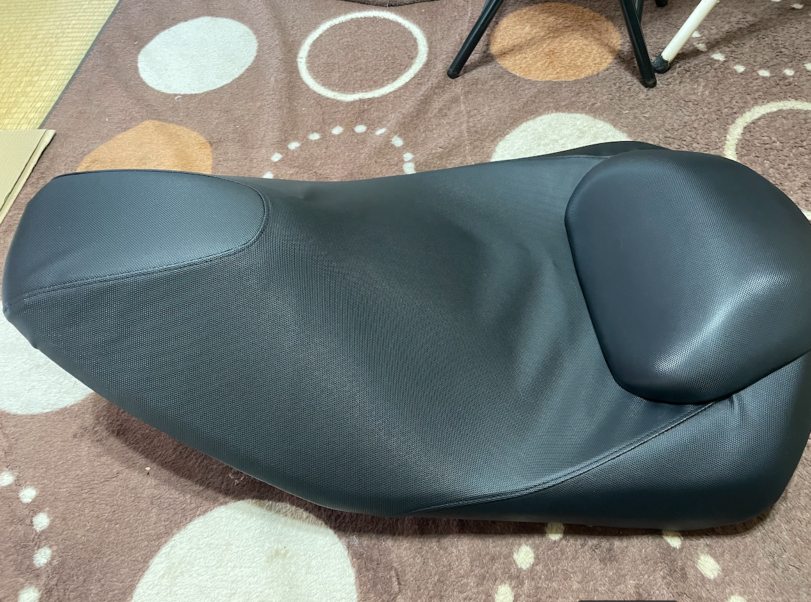 マジェ4D9のシート張り替えに挑戦！！ : おじおばの奮闘記