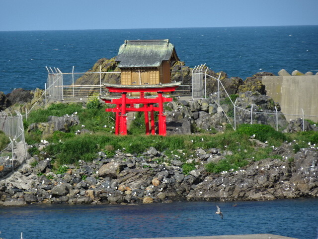 弁天島の鳥居