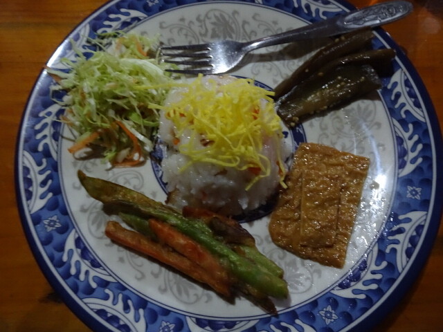 夕食はお寿司