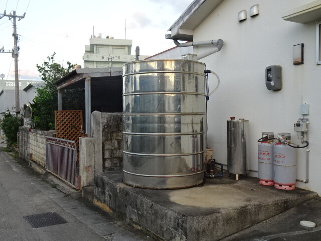 天水を貯めておく