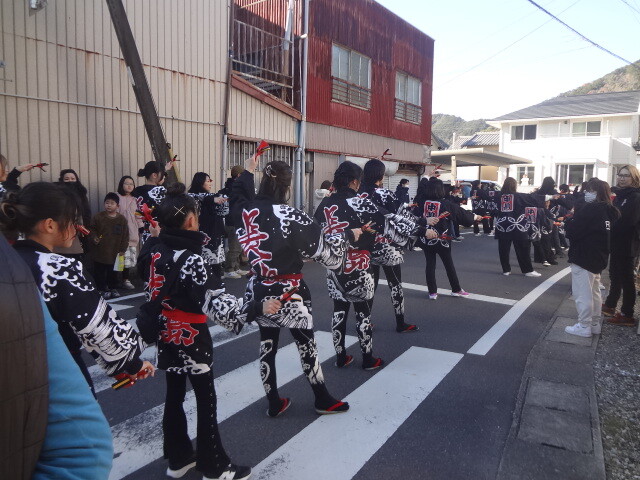 踊りは一足先に出発 (2)