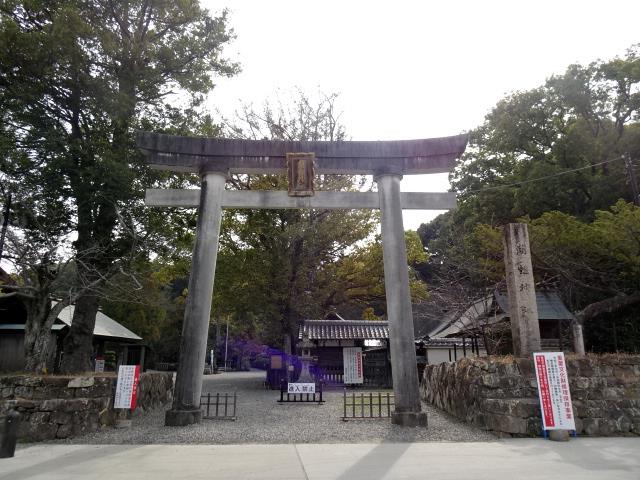 闘鶏神社鳥居
