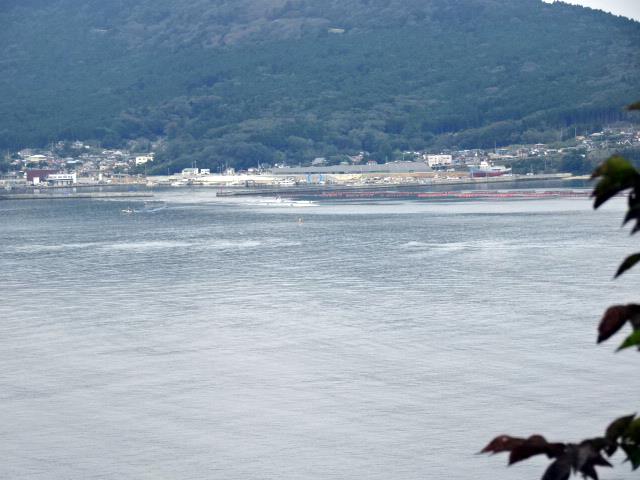 向の鮎川港