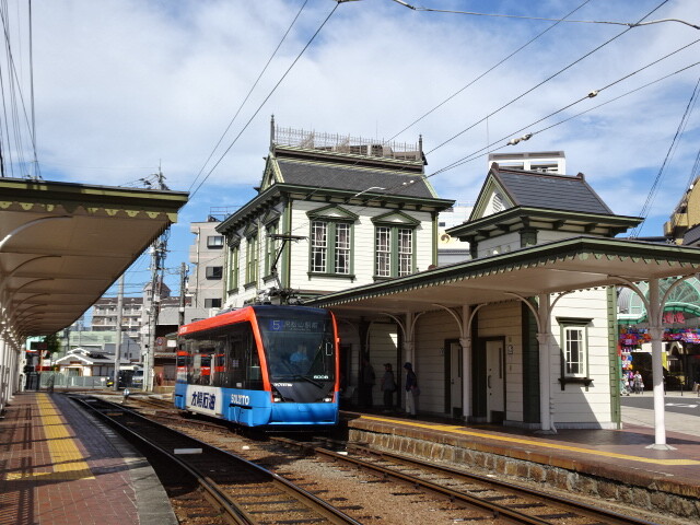 電車と駅