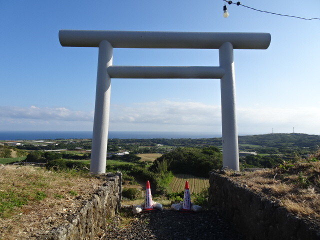 世の主神社鳥居