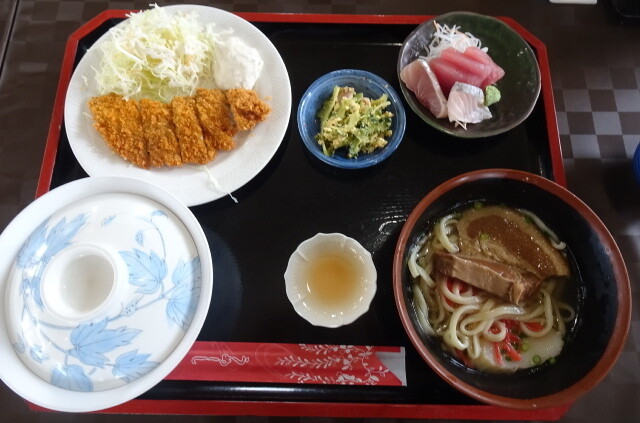 昼食ジャガイモそば