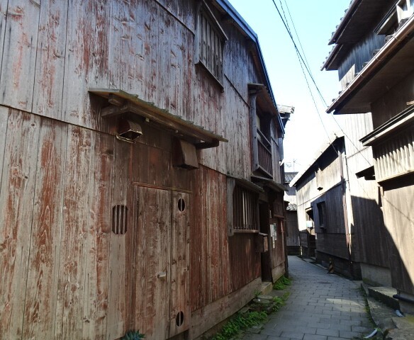 三角家