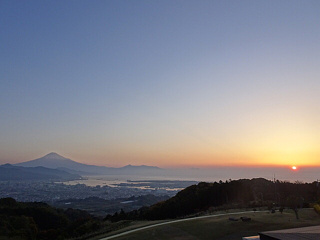 太陽と富士山