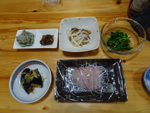 夕食。