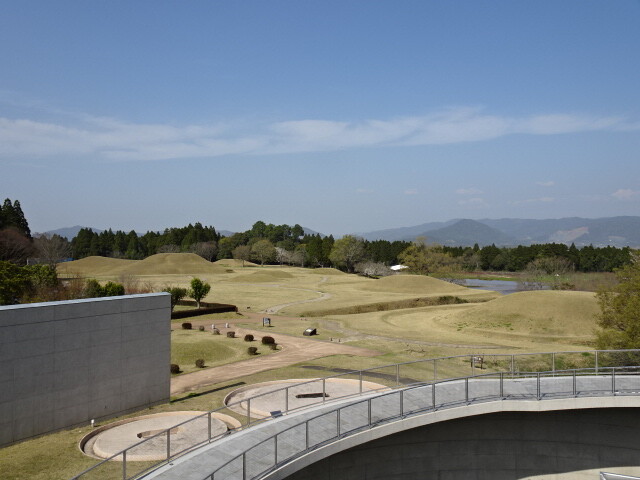 古墳館と岩原古墳群