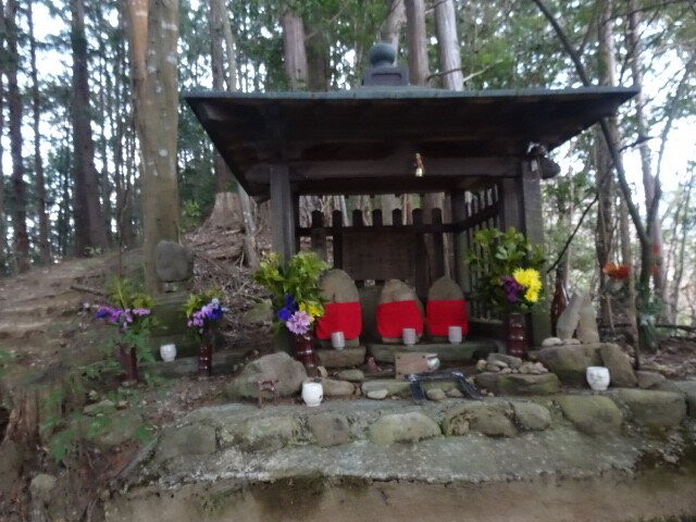 針地蔵尊