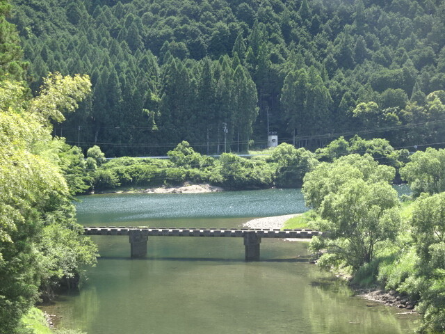 沈下橋