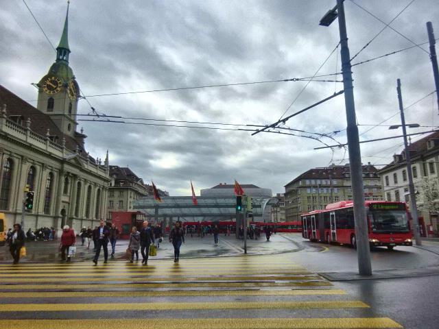 雨のベルン駅