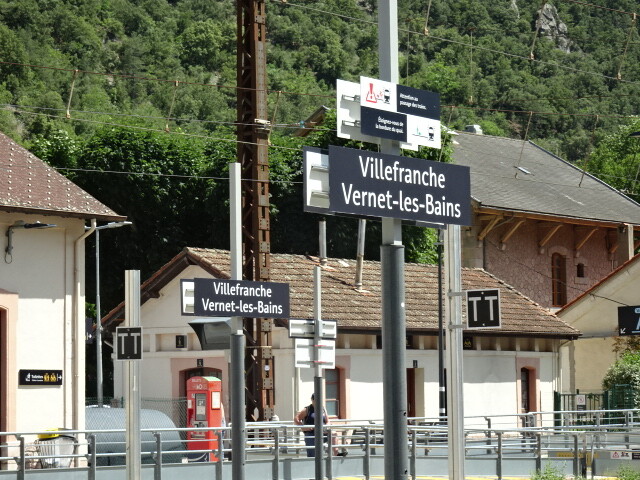 駅名