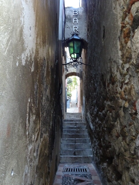 路地8