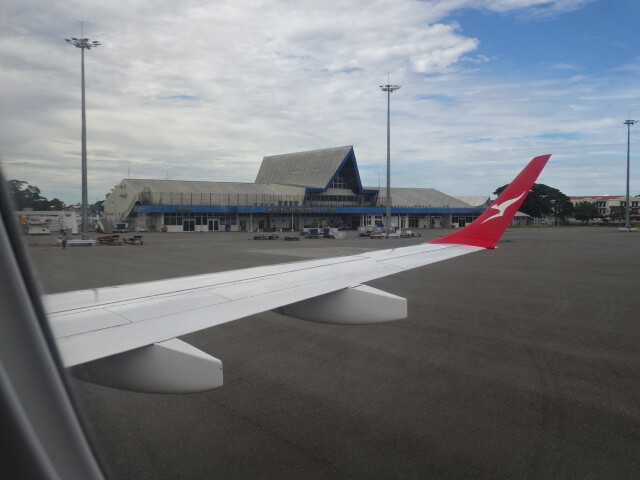 ホニアラ空港