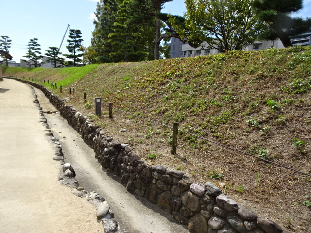 外堀土塁