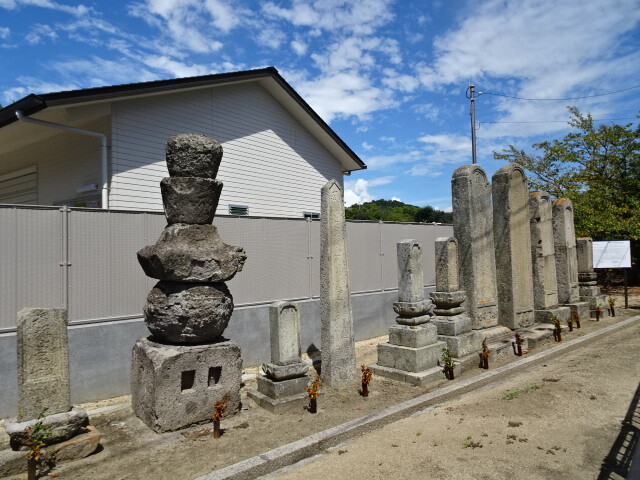 都市より宮本家の墓