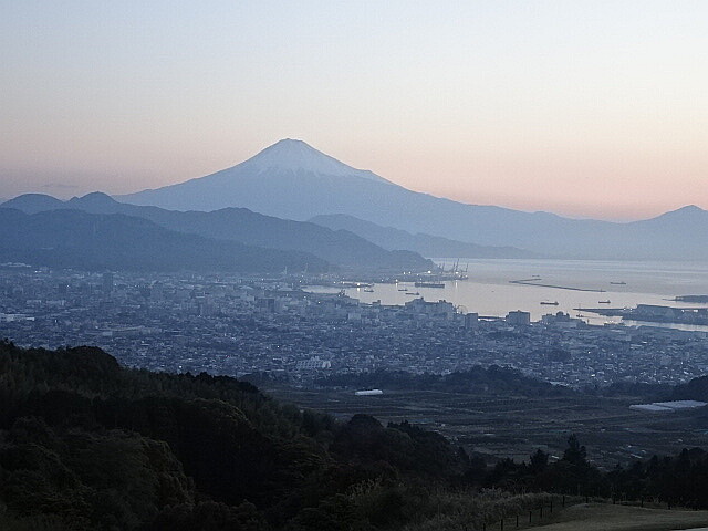 明け方の富士山