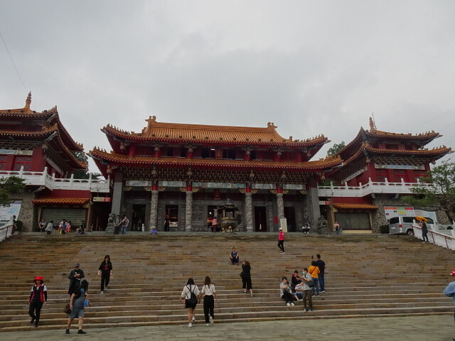最初の建物へ