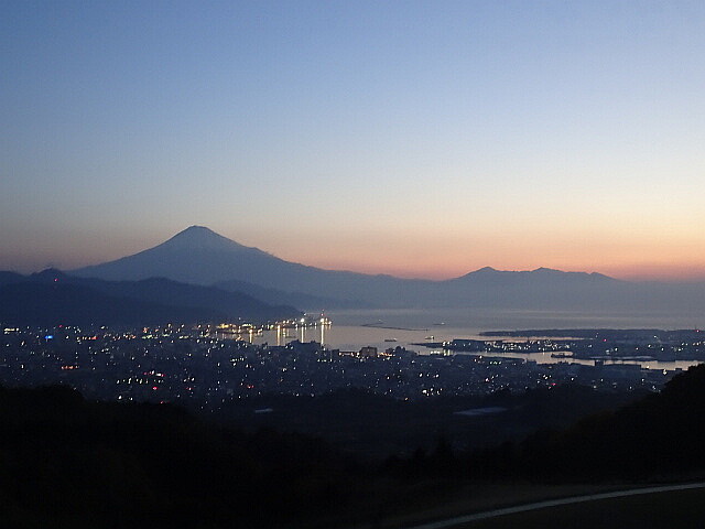 夜景と朝日と富士