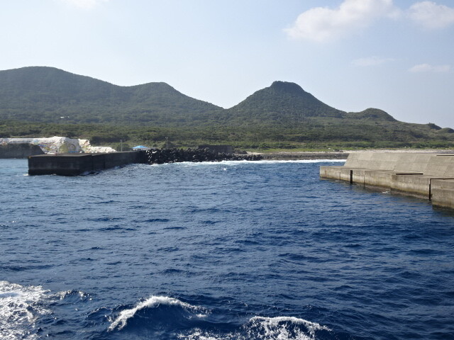 宝島港に入ります (1)