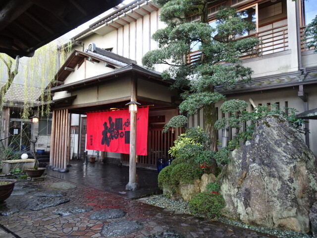鮮やかなのれん