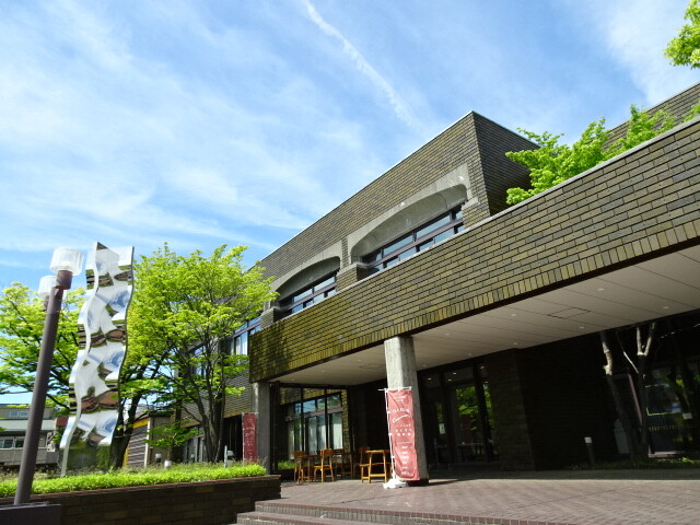 新潟市立美術館