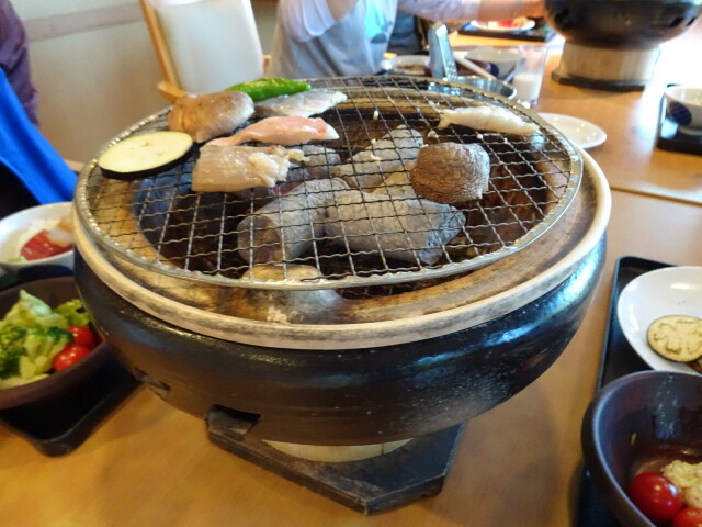 こうして銘々に焼きます
