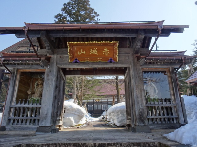 白門かつて仁王がここに居た