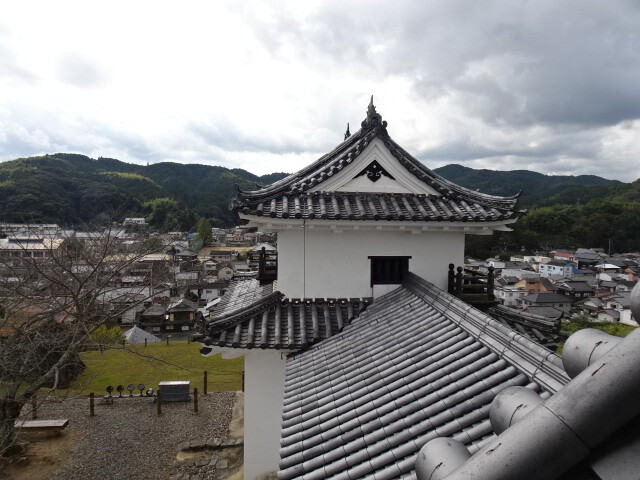 天守から見た高欄櫓