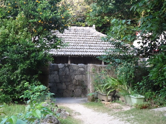 島の家