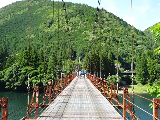吊り橋、上瀞橋