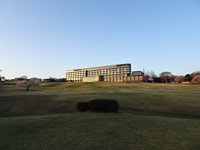 庭園から見たホテル