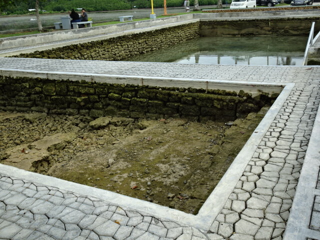 大小のプール