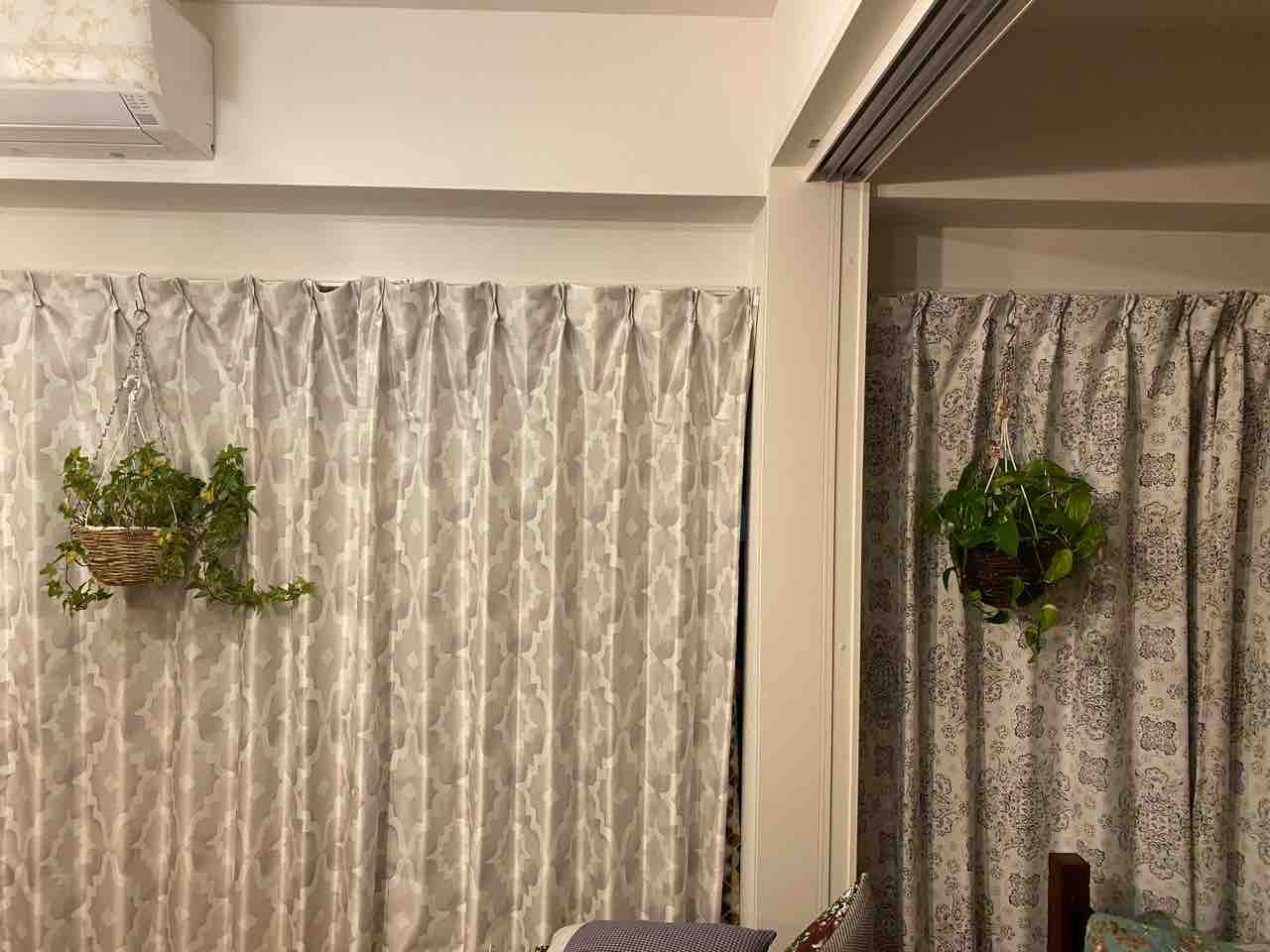 新居のこと カーテン 残像映写機