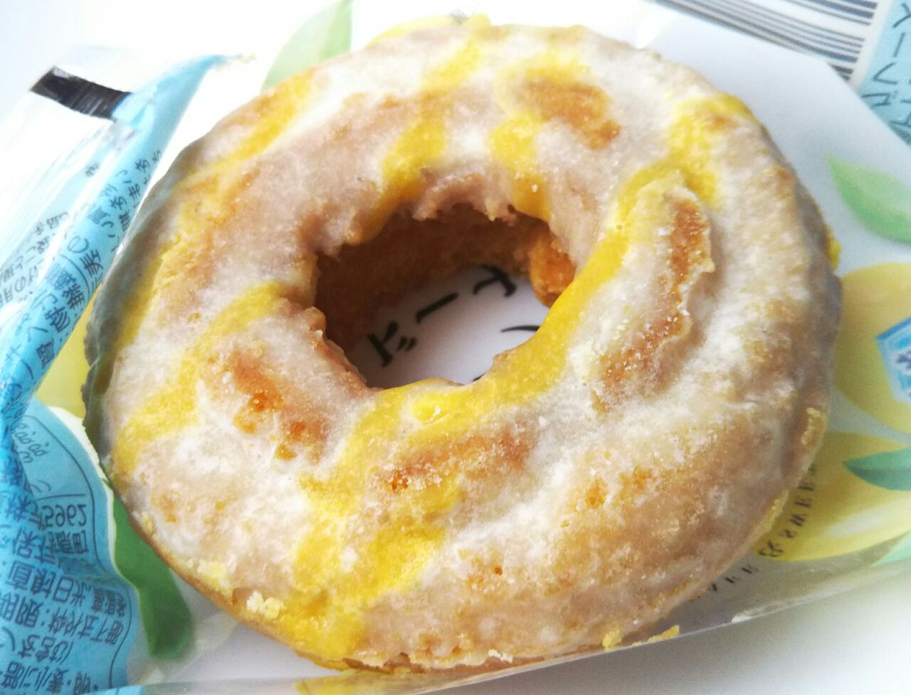 New ファミマ 瀬戸内レモンのシュガーグレーズドーナツ こんなことありました という日記 きょろんの猛烈ちゃんぽん記