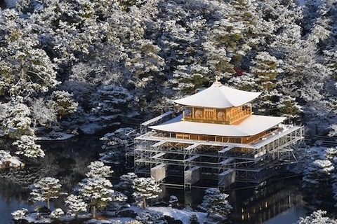 金閣寺　雪